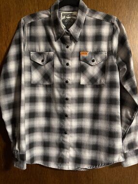DIXXON FLANNEL CO “Big Twin” button down top